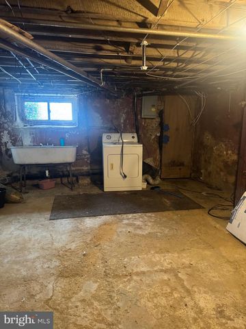 5848 ANGORA TER, Philadelphia, PA 19143