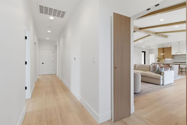 11450 E Jahant Rd, Acampo, CA 95220