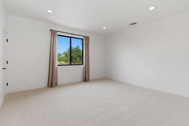 11450 E Jahant Rd, Acampo, CA 95220