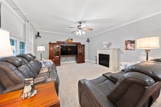 106 Regal Oaks Drive, Barboursville, WV 25504