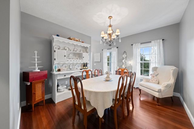 106 Regal Oaks Drive, Barboursville, WV 25504