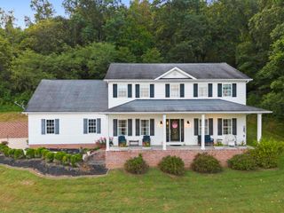 106 Regal Oaks Drive, Barboursville, WV 25504