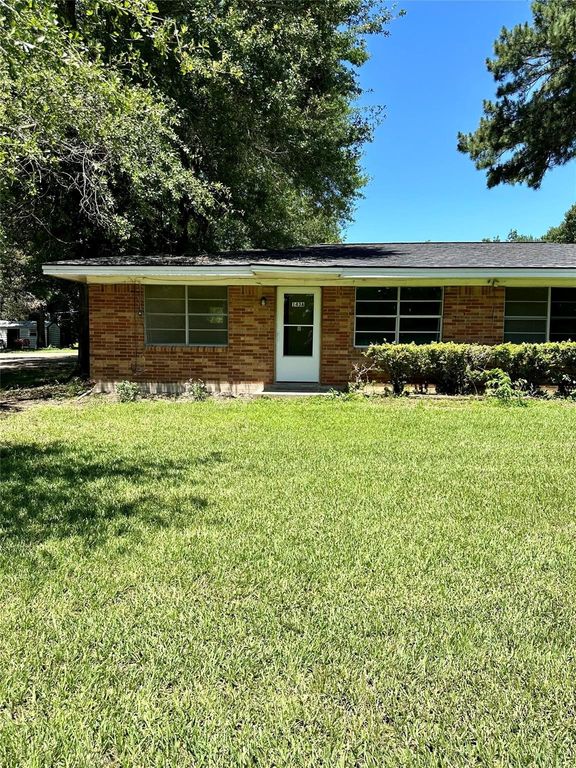 143 Moffett Springs Road A, Huntsville, TX 77320