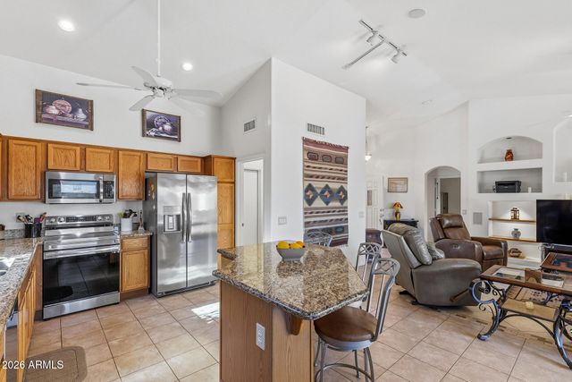 15672 W CHEERY LYNN Road, Goodyear, AZ 85395