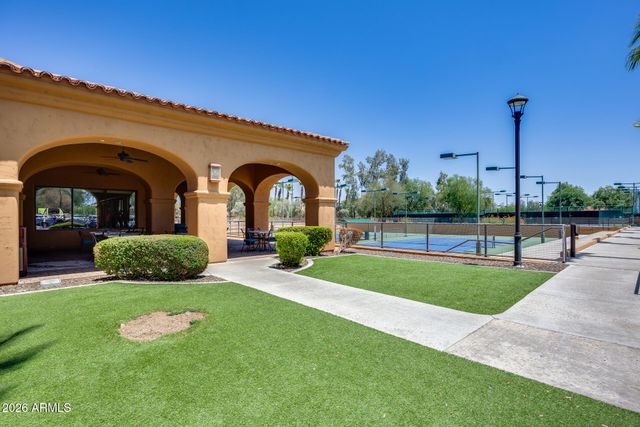 15672 W CHEERY LYNN Road, Goodyear, AZ 85395