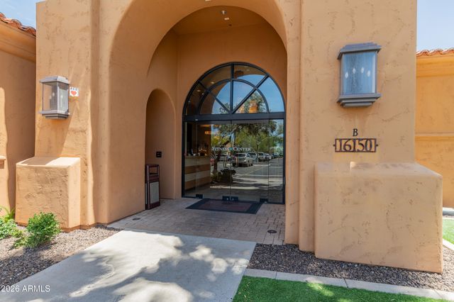 15672 W CHEERY LYNN Road, Goodyear, AZ 85395