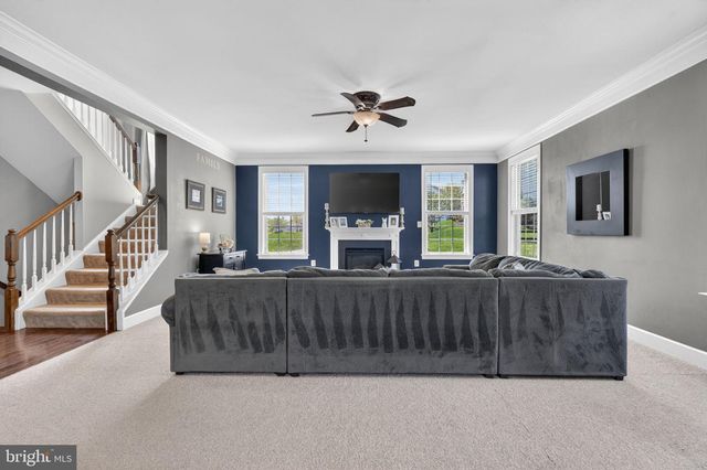 15631 AVEBURY MANOR PL, Leesburg, VA 20176