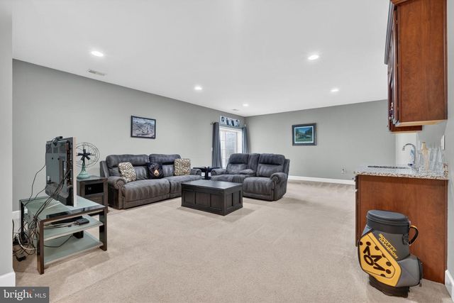 15631 AVEBURY MANOR PL, Leesburg, VA 20176