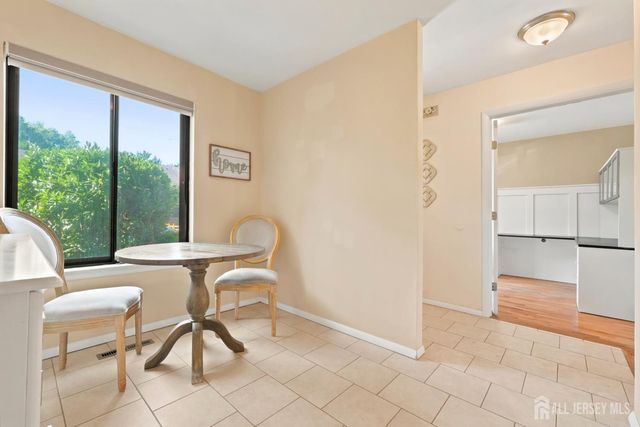 37 Irongate, Metuchen, NJ 08840