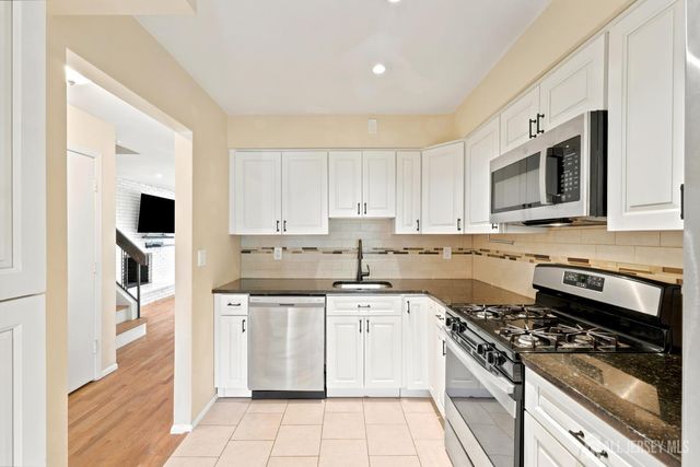 37 Irongate, Metuchen, NJ 08840