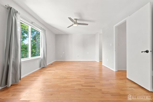 37 Irongate, Metuchen, NJ 08840