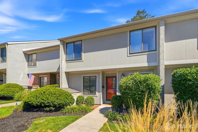 37 Irongate, Metuchen, NJ 08840