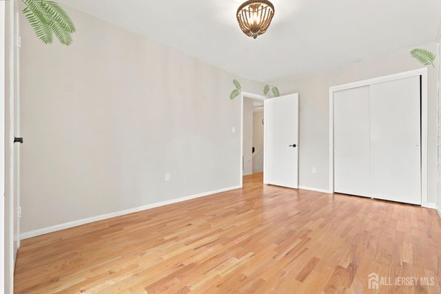 37 Irongate, Metuchen, NJ 08840