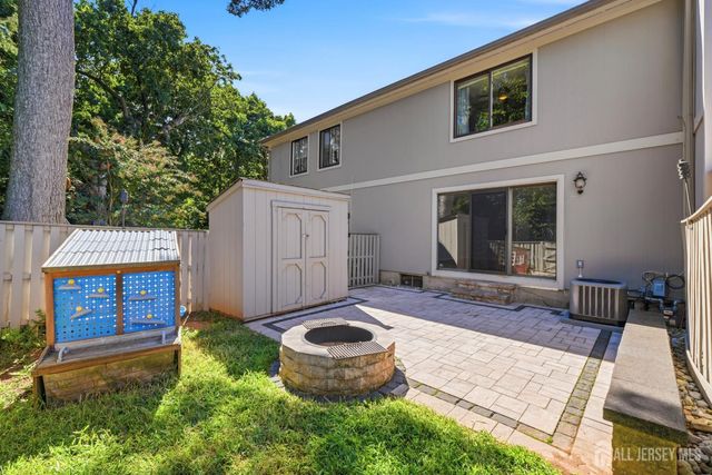 37 Irongate, Metuchen, NJ 08840