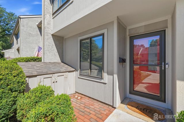 37 Irongate, Metuchen, NJ 08840