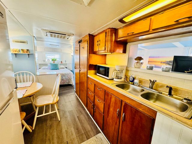 6001 - N21 S Kings Hwy., Myrtle Beach, SC 29575