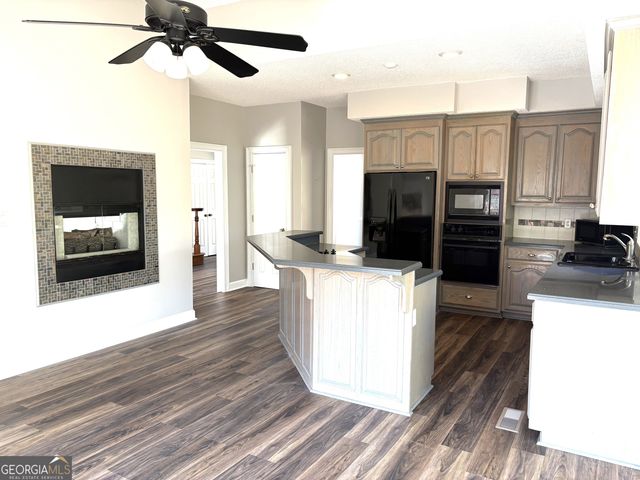 245 Woodland Way, Dublin, GA 31021