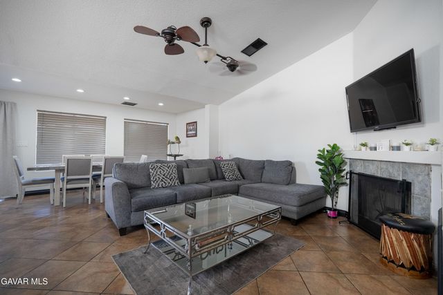 1259 Cheetah Way, Palmdale, CA 93551