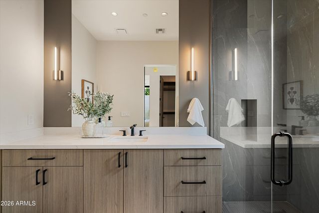 2228 E SOLAR Drive, Phoenix, AZ 85020