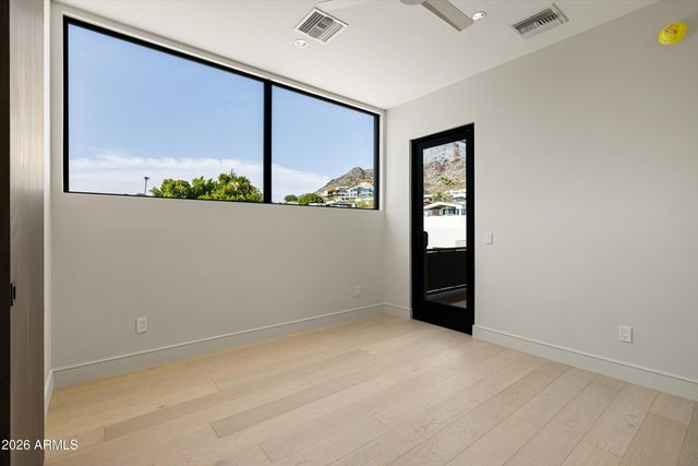 2228 E SOLAR Drive, Phoenix, AZ 85020