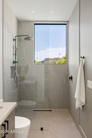 2228 E SOLAR Drive, Phoenix, AZ 85020