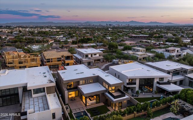 2228 E SOLAR Drive, Phoenix, AZ 85020