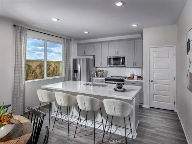 1138 Tropic Court, Redlands, CA 92374