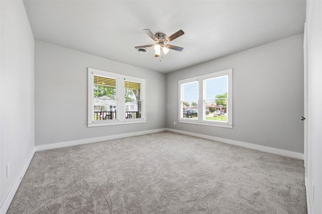 711 Bowie Street, Baytown, TX 77520