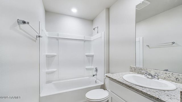 332 White Pine Drive, Lafayette, LA 70501