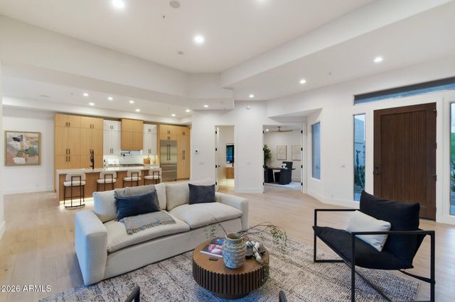 6572 E SLEEPY OWL Way, Scottsdale, AZ 85266