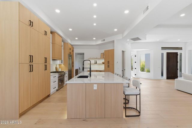 6572 E SLEEPY OWL Way, Scottsdale, AZ 85266