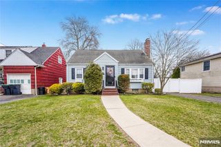 183 Ames Avenue, Bergenfield, NJ 07621