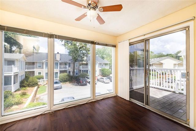 910 Augusta Drive SE, Marietta, GA 30067