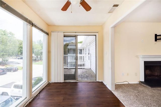 910 Augusta Drive SE, Marietta, GA 30067