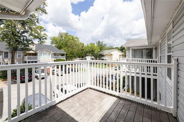 910 Augusta Drive SE, Marietta, GA 30067