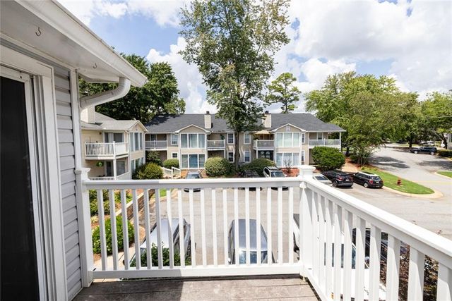 910 Augusta Drive SE, Marietta, GA 30067