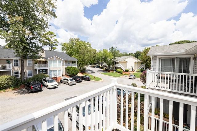 910 Augusta Drive SE, Marietta, GA 30067