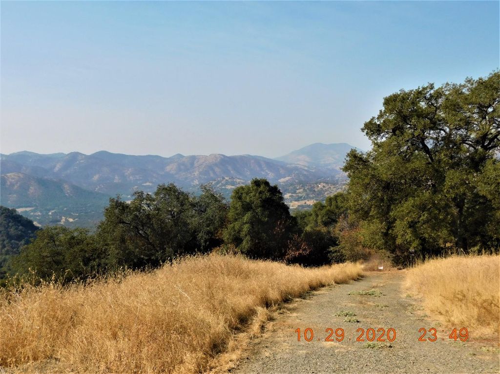 Image 2 of property listing at 0 Hwy 180, Dunlap, CA 93621