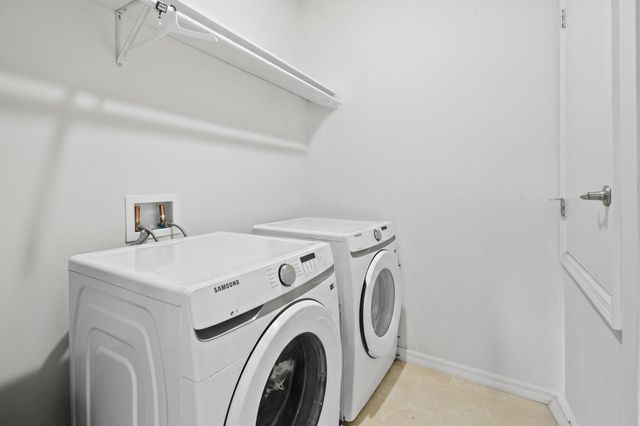 5475 NW Whitecap Road, Port St Lucie, FL 34986