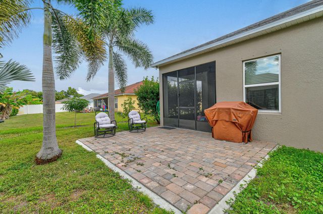 5475 NW Whitecap Road, Port St Lucie, FL 34986