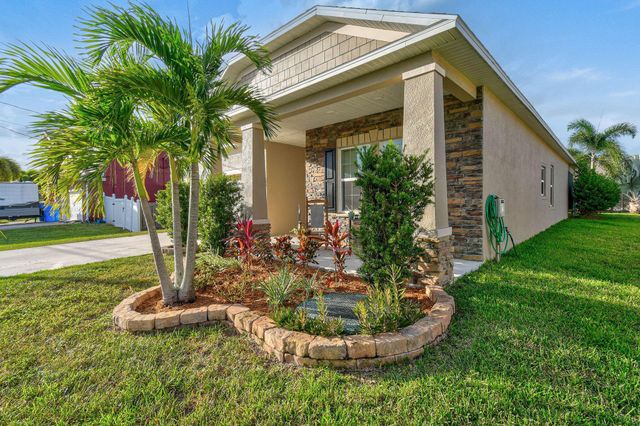 5475 NW Whitecap Road, Port St Lucie, FL 34986