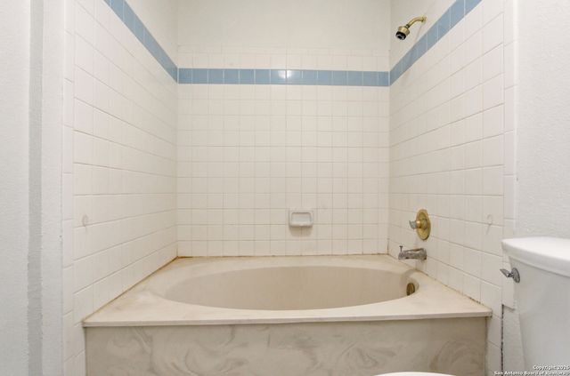 13802 Blenhein Ridge, San Antonio, TX 78231