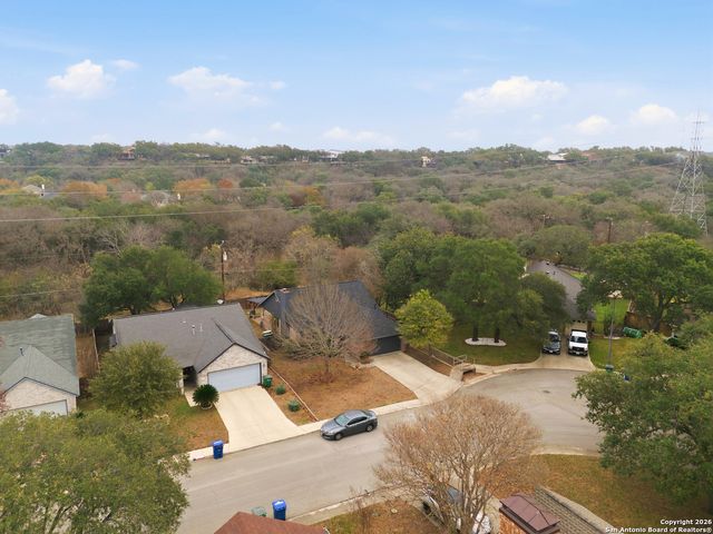 13802 Blenhein Ridge, San Antonio, TX 78231