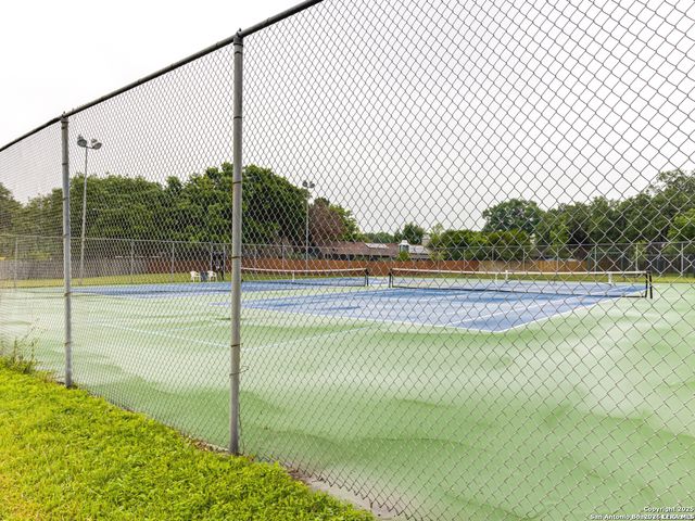 13802 Blenhein Ridge, San Antonio, TX 78231