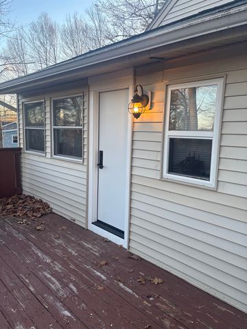 27 Park Avenue, Northwood, NH 03261