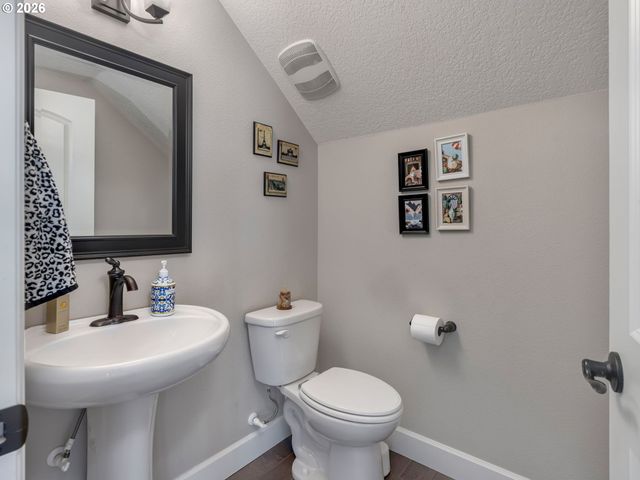 13285 Nw GREENWOOD Dr, Portland, OR 97229
