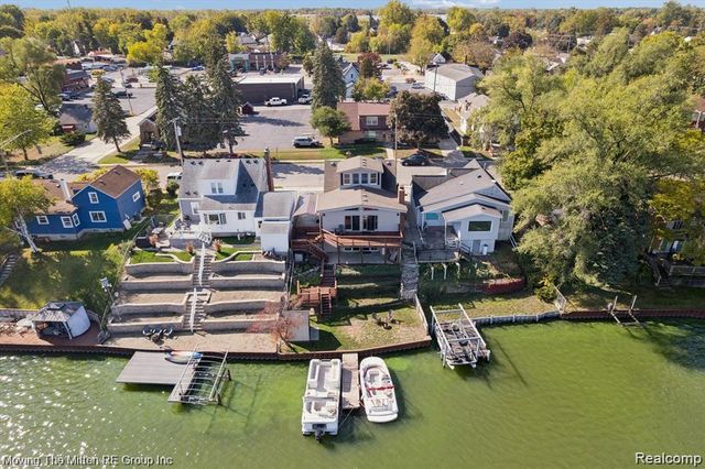 132 N Liberty Street, Belleville, MI 48111