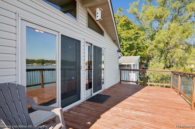 132 N Liberty Street, Belleville, MI 48111