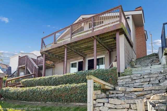 132 N Liberty Street, Belleville, MI 48111