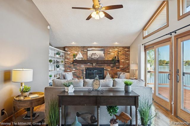 132 N Liberty Street, Belleville, MI 48111